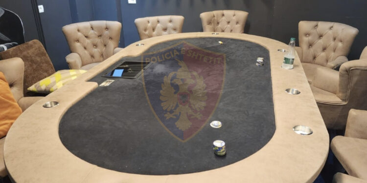 Çipsa, letra dhe miliona! Basti i fundit “djeg” 17 lojtarë në Tiranë