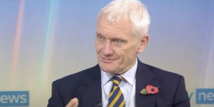 Kriza e emigrantëve / Ministri britanik e pranon: Me shqiptarët kemi përdorur gjuhë të papërshtatshme