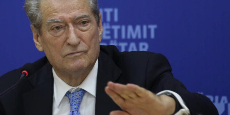 “Mbyll qepenat”, Berisha paralajmëron: Nesër i gjithë biznesi në protestë!