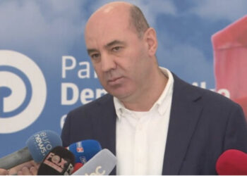 Rushaj dorëzon mandatin pas përplasjes me Alibeajn: Po favorizon Ramën!