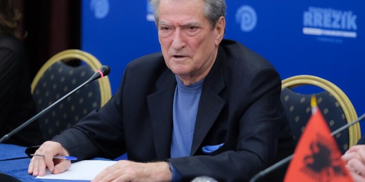 Berisha: Shqipëria po shpopullohet më shpejt se vendet që janë në luftë civile