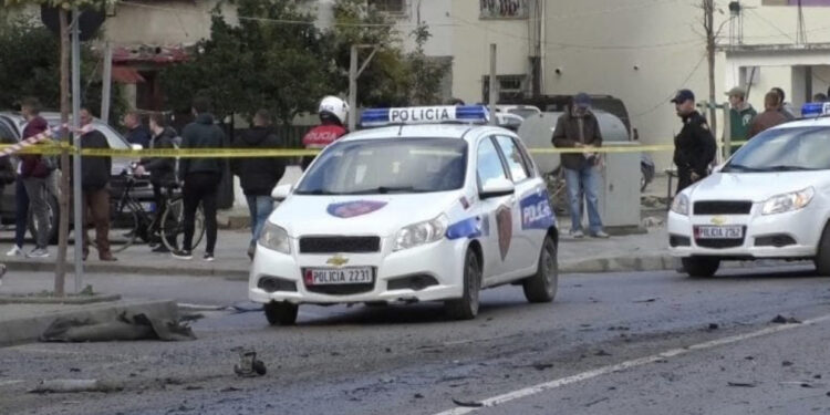 Shpërthim me tritol në Durrës, në butikun e një gruaje