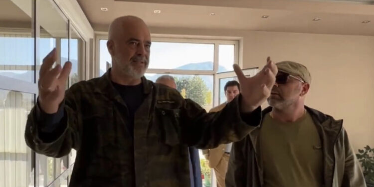 “Do rrisim sërish pagën minimale”, Rama këshillon biznesmenin korçar: Rritu rrogën punonjësve, se do të ikin