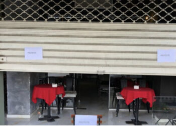 Protestojnë për rritjen e çmimeve, bizneset në gjithë Shqipërinë ulin sot qepenat