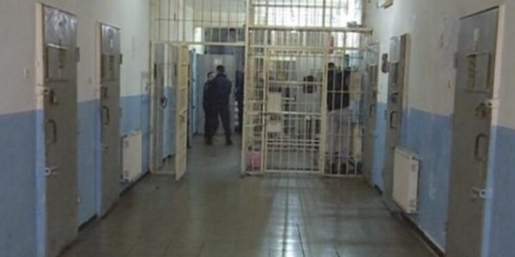 Mbyllet paraburgimi i Sarandës, të burgosurit dërgohen në Fier