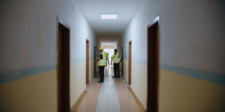 Ç’po ndodh te “Qytet Studenti”? 200 studentë të konvikteve ‘urdhërohen’ të boshatisin dhomat!