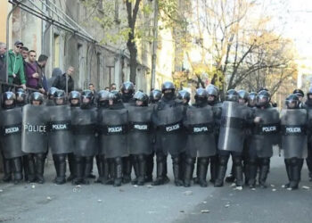 Shtetrrethim total! Masat ekstreme në 6 Dhjetor nga Rinasi, te bllokimi i unazës