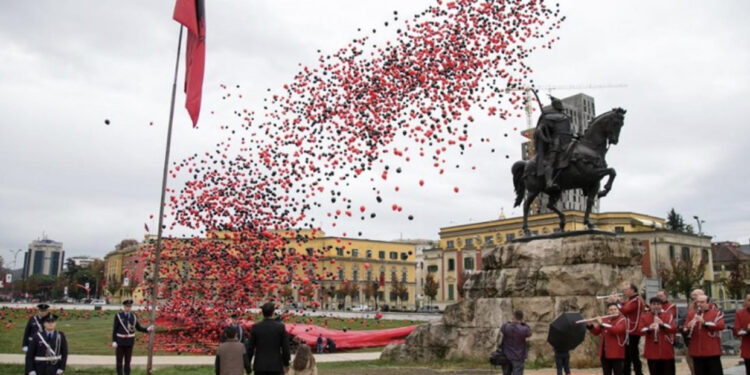 Shqipëria feston sot 78-vjetorin e Çlirimit