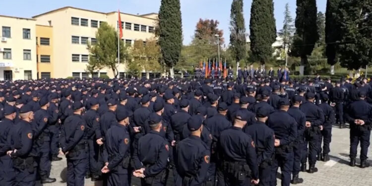 Miratohet ligji, skema si do të bëhet vettingu në policinë e shtetit