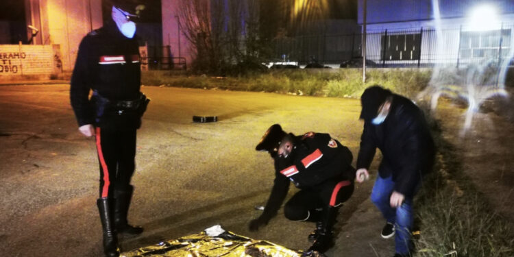 Plas sherri mes shqiptarëve në Itali, godasin me thikë në gjoks bashkëatdhetarin