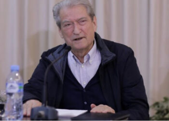 Berisha mesazh: Treni ynë është nisur drejt fitores dhe ka vend për çdo demokrat