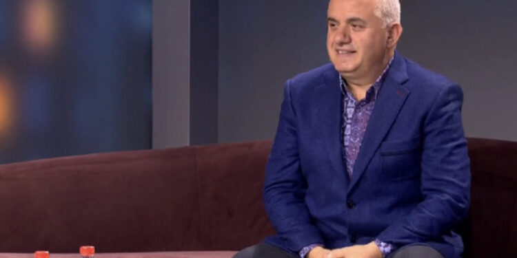 Rrëfimi i guximshëm i Artan Hoxhës: Fikeshin radarët, vetë policia ngarkonte gomonet për në Itali