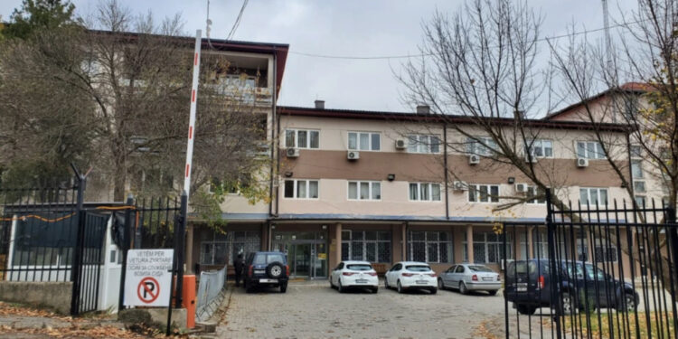 Sërish tensione në veri të Kosovës, dhunohen fizikisht një nxënës dhe një kameraman/ Policia thotë se autorët flisnin serbisht!