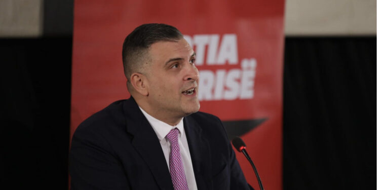 “Kur të do Korça, të do e gjithë Shqipëria”, Blushi ndan foto nga takimi i PL-së me të rinjtë