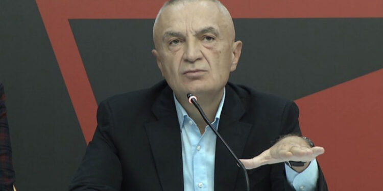 Meta thirrje të rinjve: Dilni në protestën e 12 nëntorit – koha të largohet Rama, jo të emigroni ju!