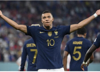 Mbappe vazhdon shkëlqimin, Franca kalon tutje: Sulmuesi shënoi dy herë ndaj Danimarkës për fitoren e ‘Gjelave’