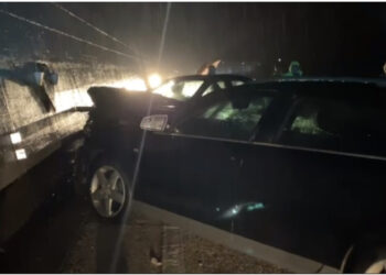 Tjetër aksident në vend, këtë herë pranë Kapshticës, makina del nga rruga, plagosen lehtë dy persona!