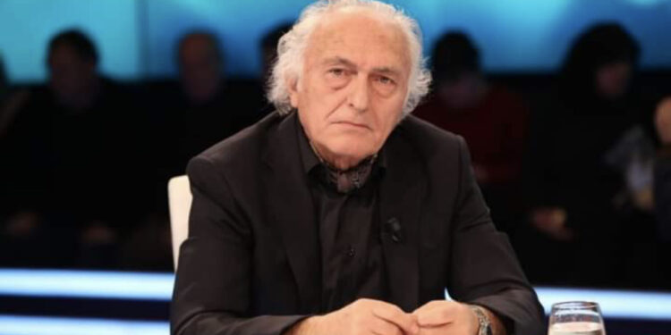 “Bomba” e Frrok Çupit: Në 6 dhjetor, në Tiranë mund të nisë Lufta e Tretë Botërore