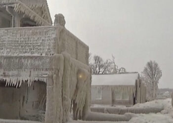 Moti i keq dhe temperatura të ulta, humin jetën 38 persona në SHBA