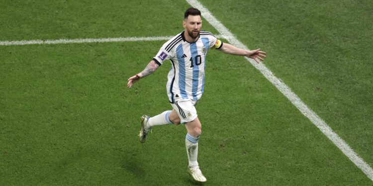 Messi magjik, Argjentina e pandalshme “trondit” Kroacinë dhe arrin finalen e madhe të Kupës së Botës