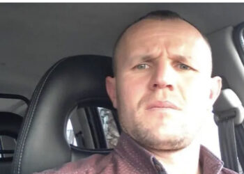 Drejtori i OSHEE-së rrëfen kush e rrahu me leva: Ishin tre persona