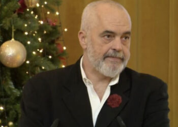 Rama paralajmëron autonomi spitalore: Mjekët dhe infermieritë që kanë performancë më të mirë të paguhen më shumë