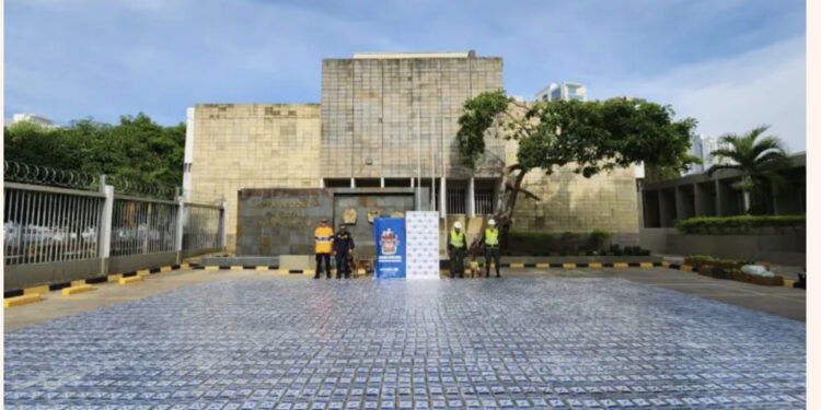 Kapen tre ton kokainë me destinacion Spanjën!