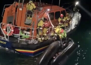 Doli nga deti në Angli, ku është tani Denisi? Postimi prekës: I shpëtoi vdekjes, por jo traumës