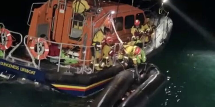 Doli nga deti në Angli, ku është tani Denisi? Postimi prekës: I shpëtoi vdekjes, por jo traumës