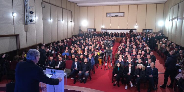 Berisha: Kavaja shënoi kryengritjen e parë paqësore antikomuniste në Shqipëri