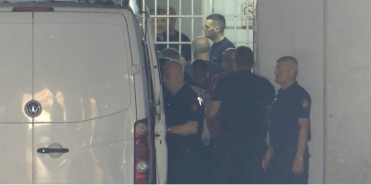 Blic në Elbasan! FNSH lëshohet drejt “Plumbit të Artë”!