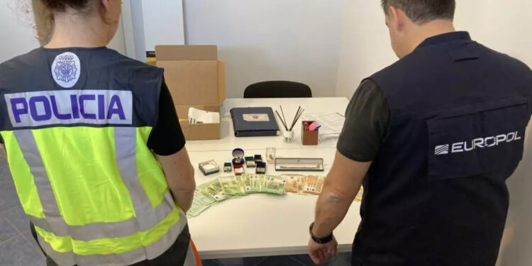 Pastronin para me prona të paluajtshme, arrestohen ‘mashtruesit’ në Spanjë!