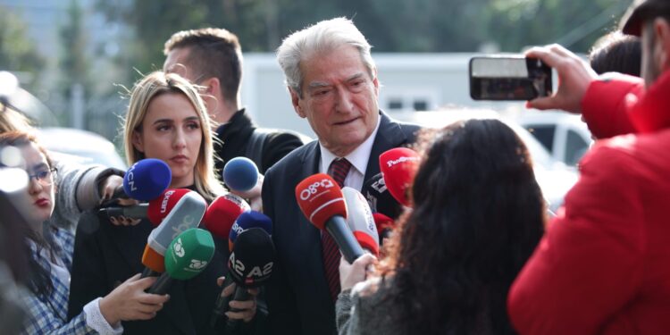 Berisha: Denoncoj sulmin e Edi Ramës ndaj pronave të Hysenbelliut, do mbajë përgjegjësi ligjore