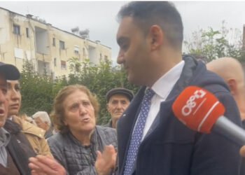 Shembja e pallatit, e moshuara: Luljeta Bozo më tha s’ka dëmtime