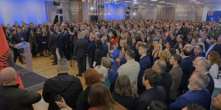 PD feston 32-vjetorin e themelimit, Bylykbashi: Në demokraci mjaftojnë zgjedhjet e lira dhe pluralizmi. Rama ka shkelur vijën e kuqe