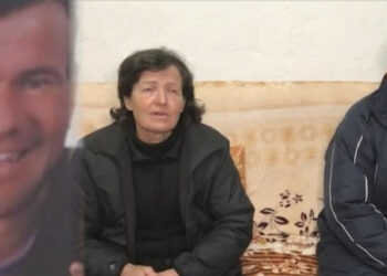 “O Genti, o Genti! Iku bam, bam…”! Nëna lot dhe dhimbje: Fjalët e fundit të djalit, vdiq nga dhëmballa