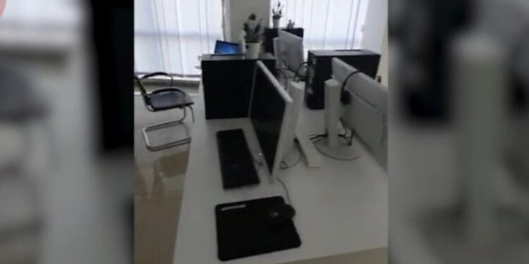 Dëmi 15 milion euro me “Call Center”, Policia jep detaje: Sekuestrohen pasuritë e dy të rinjve të arrestuar, si “i joshnin” të huajt për të investuar