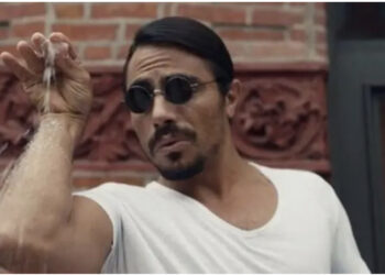 Pagoi qindra dollarë për biftekun, klienti “shpërthen” ndaj Nusretit: Erdhi me kufje për të na prerë biftekun