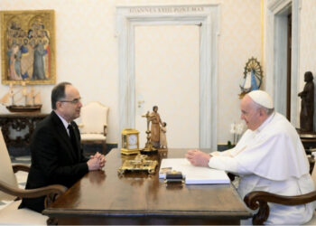 Presidenti Bajram Begaj: I kërkova Papa Françeskut të njohë pavarësinë e Kosovës