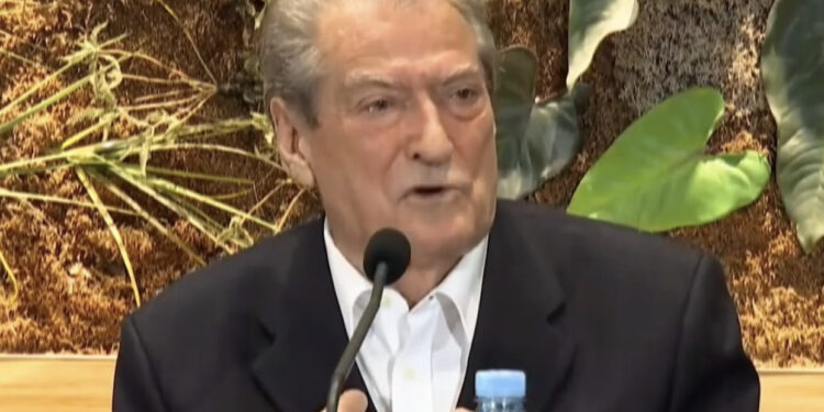 “Me këtë protestë do i shpëtojmë fytyrën Shqipërisë”, Berisha: Ne nuk jemi të korruptuar, jemi viktima të korrupsionit të Edi Ramës