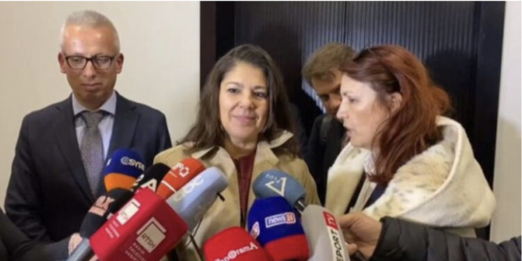 Rama e fshehu/ Ambasadorja greke: Mitsotakis dhe Rama kanë diskutuar për të përshpejtuar procedurat që “Detin” ta dërgojnë Hagë