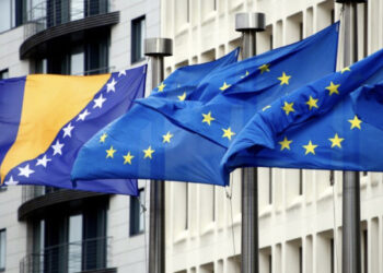 EURACTIV: Vendet anëtare të BE-së do t’i japin Bosnjës statusin e kandidatit