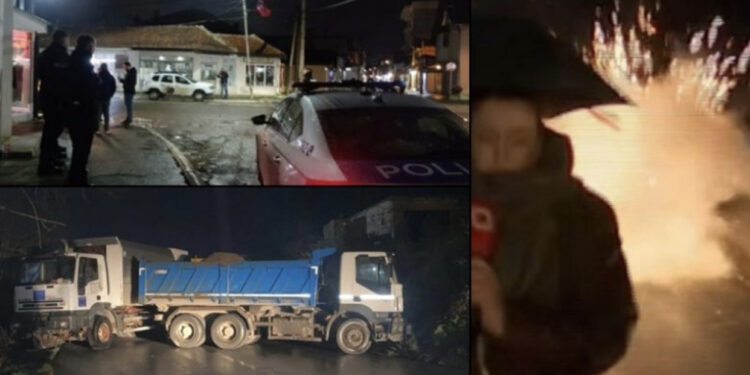 Shtyrja e zgjedhjeve në veri, vendosja e barrikadave dhe sulmet ndaj policisë e gazetarëve – e shtuna e tensionuar në Kosovë