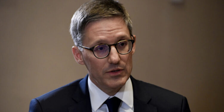 Në kulmin e tensioneve zyrtari i lartë amerikan anulon vizitën në Kosovë