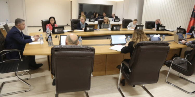 Zgjedhja e kreut të SPAK, kush është anëtarja e KLP që mungon, ja arsyeja