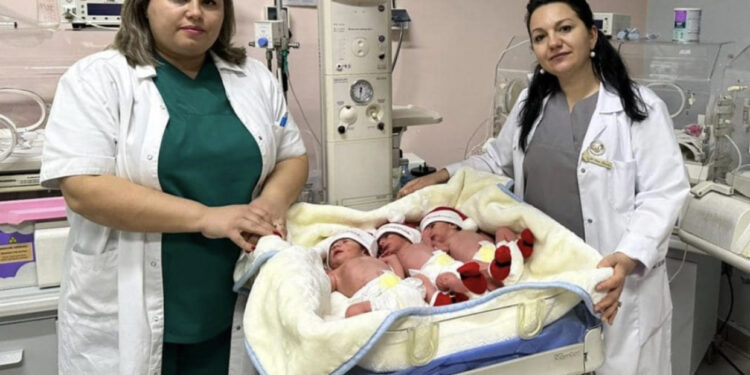 Dhurata më e bukur në vigjilje të Krishtlindjes! Familja shkodrane bekohet me trinjakë