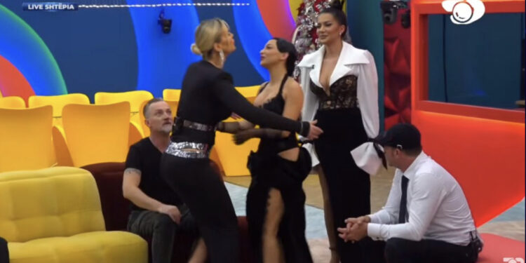 “Eleminohet Kejvina”/ Vëllai i Madh bën ‘për ujë të ftohtë’ modelen, hyjnë Efi dhe Mikela