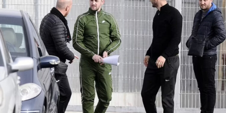 Ju thyhet ëndrra londineze, 11 shqiptarë dëbohen nga Britania