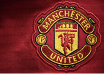 Mediat e huaja: Kush është biznesmeni SHQIPTAR që interesohet të blejë MANCHESTER UNITED