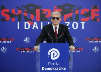 Berisha: Rama po sfidon çdo shqiptar dhe mbarë komunitetin ndërkombëtar me projektin e amnistisë fiskale